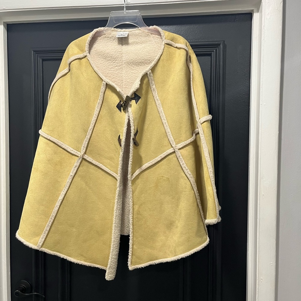 FAUX SHEARLING CAPE